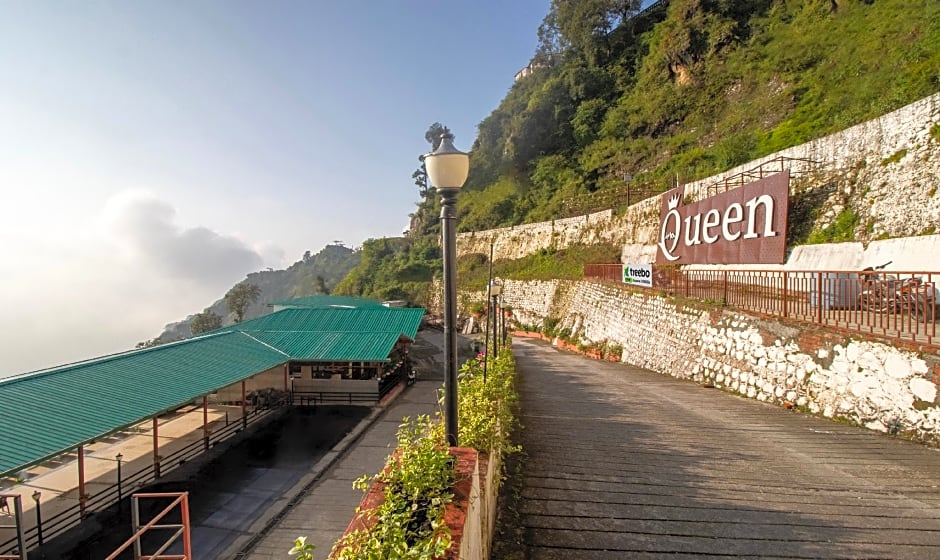 Treebo Premium Queen Of Hills Near Mall Road