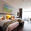 V Plaza Hotel