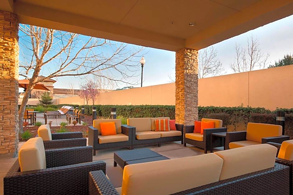 Courtyard by Marriott Sacramento Folsom