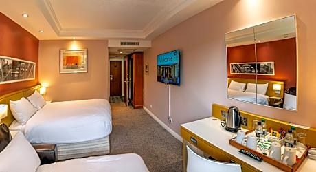 Executive Family Room