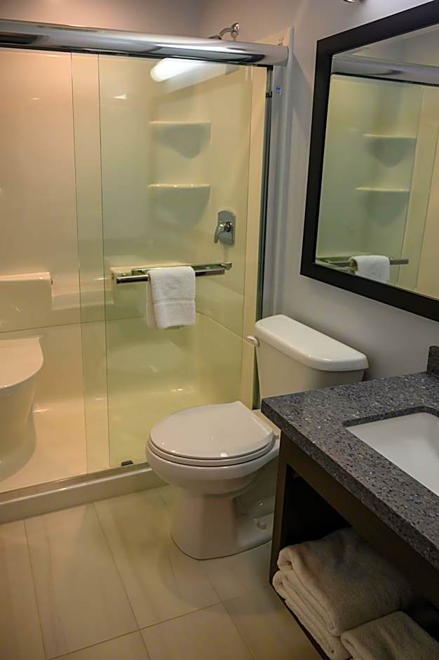 Days Inn by Wyndham Sarnia Harbourfront