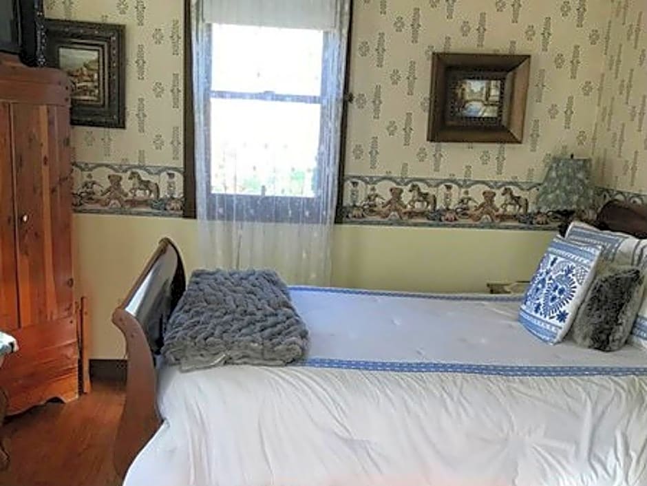 Gardenview Bed and Breakfast 