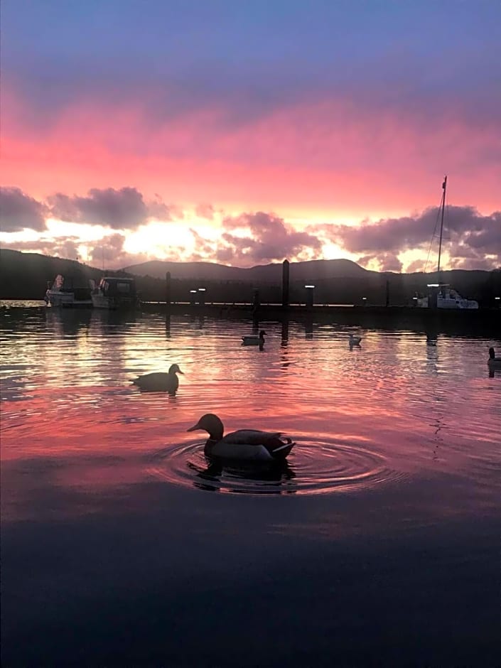 Owls House - Lodge with hot tub- Lake District