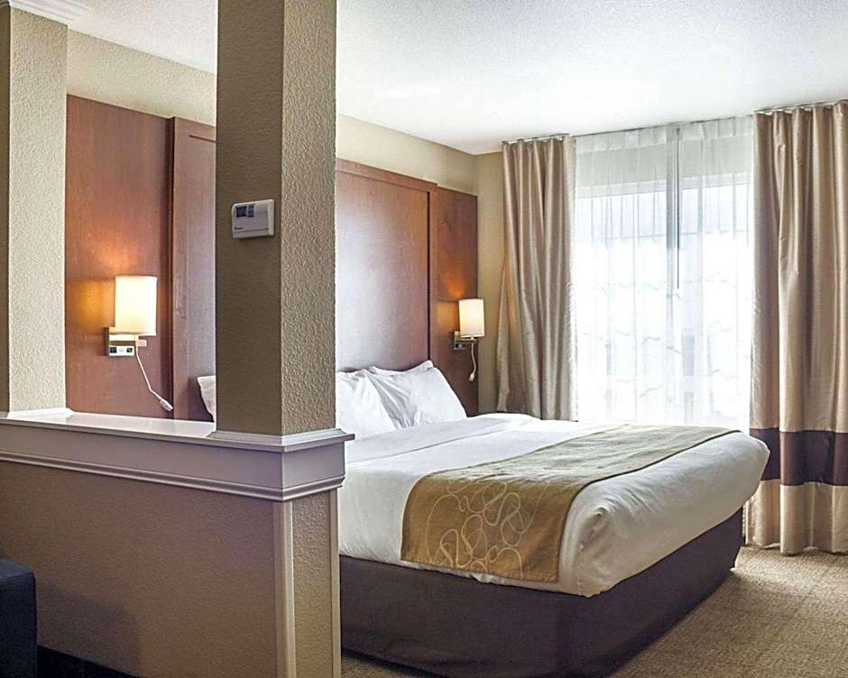 Comfort Suites Minot South