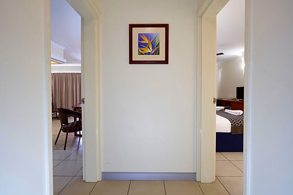 Cairns Queenslander Hotel & Apartments