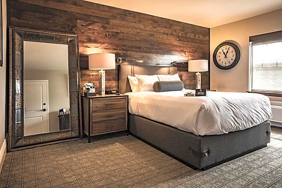 Ironworks Hotel