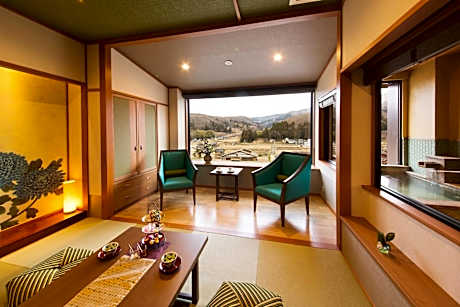 Japanese-Style Room with Semi Open-Air Bath