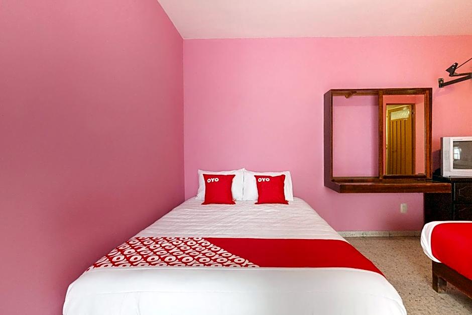 OYO Hotel Emperador