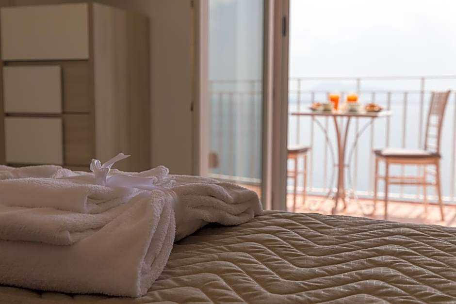 Villa Paradise (Amalfi Coast - Luxury Home - Beach)