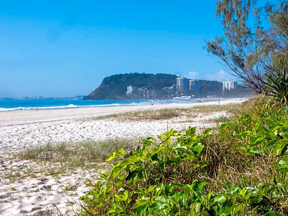 Burleigh Surf Apartments