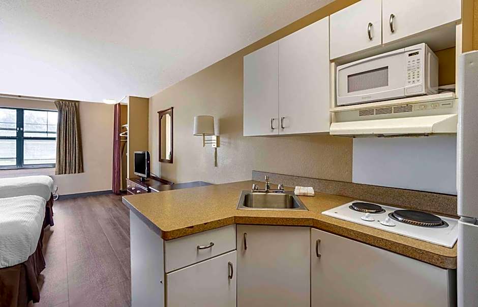 Suburban Studios Exton - Philadelphia Great Valley