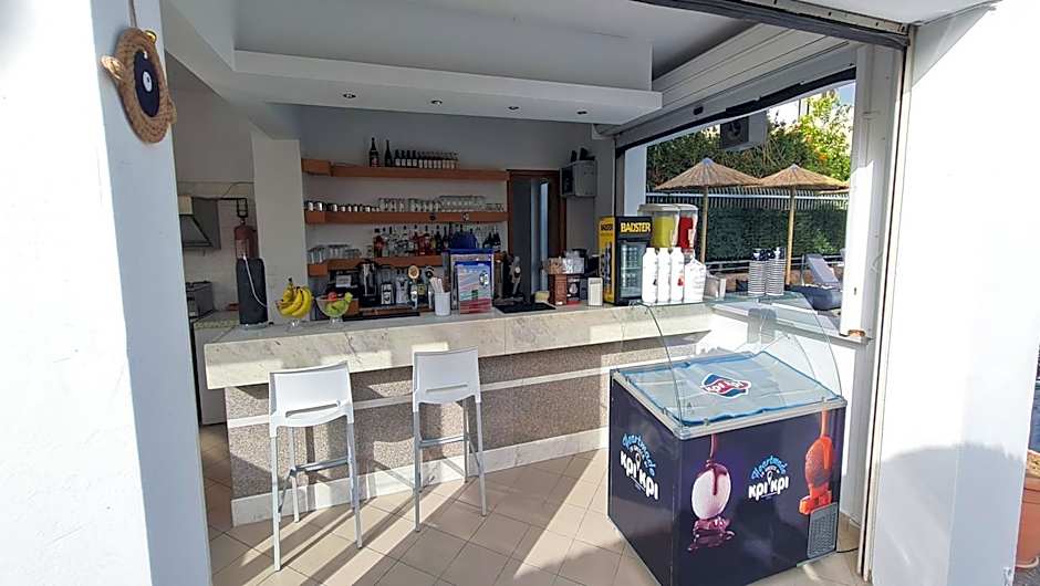 JP Pool & Apartments