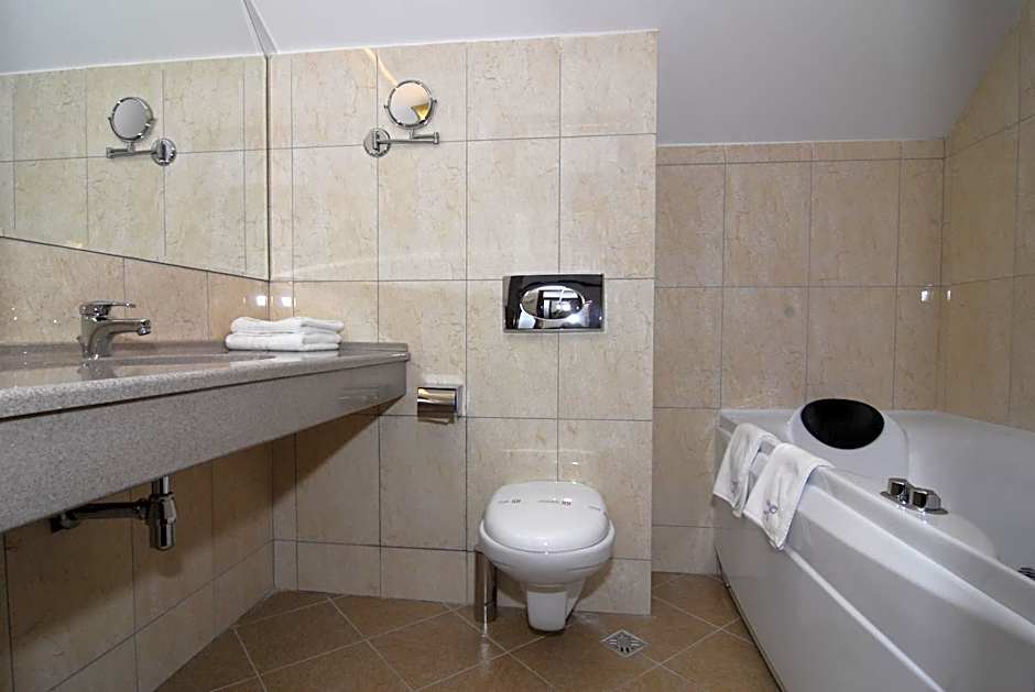 Casa Iris-Hotel & Restaurant