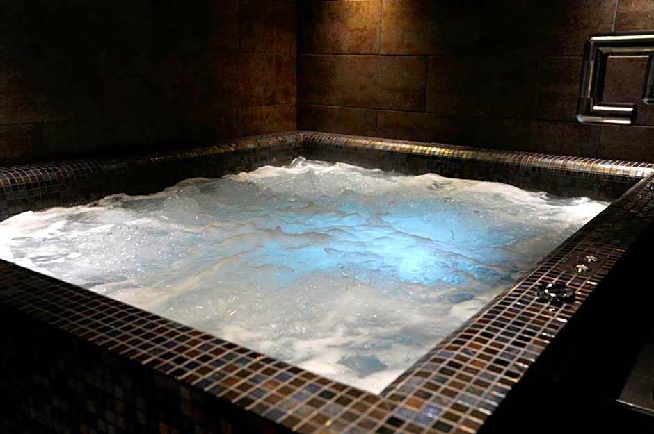 Dover Marina Hotel & Spa, Tapestry Collection by Hilton