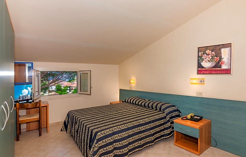Hotel Apuana