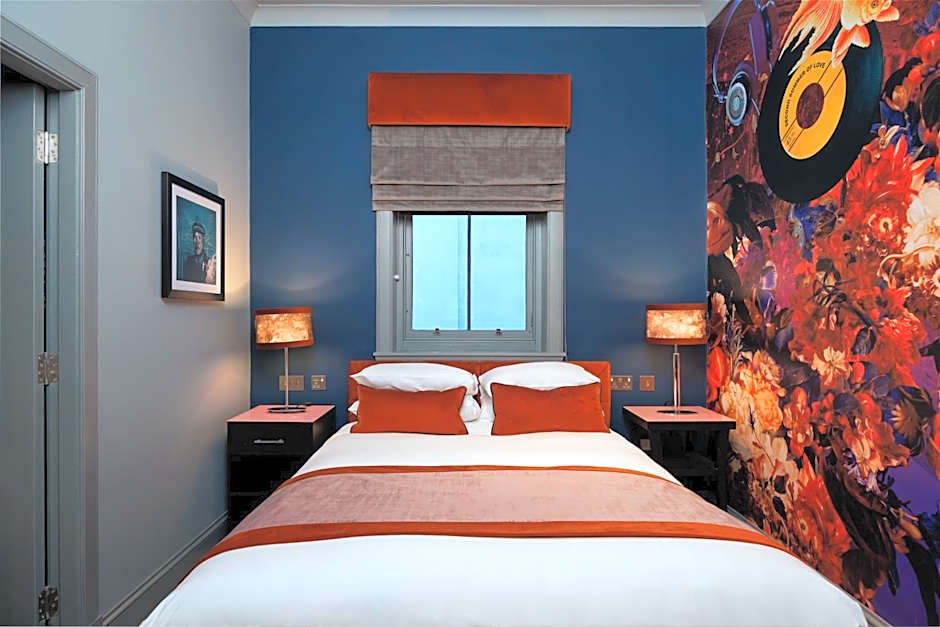 Photo 1 of 4 of Cozy Double Room