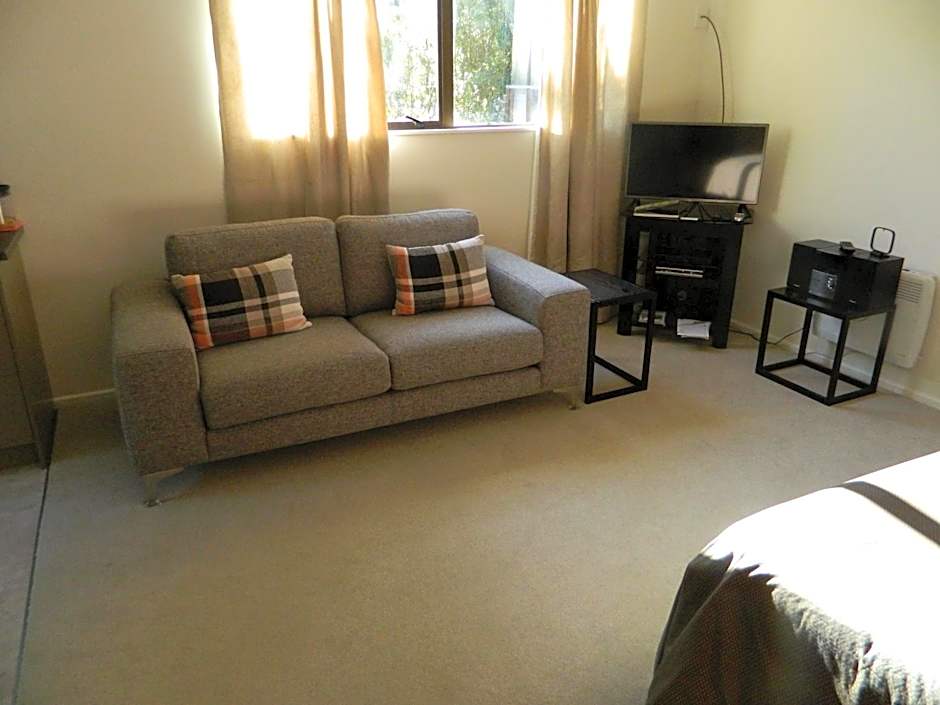 Antares Homestay