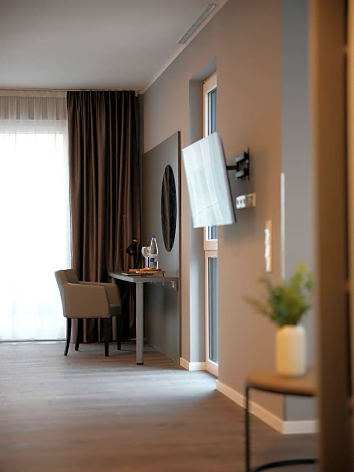 THE ROOMS - Hotel & House