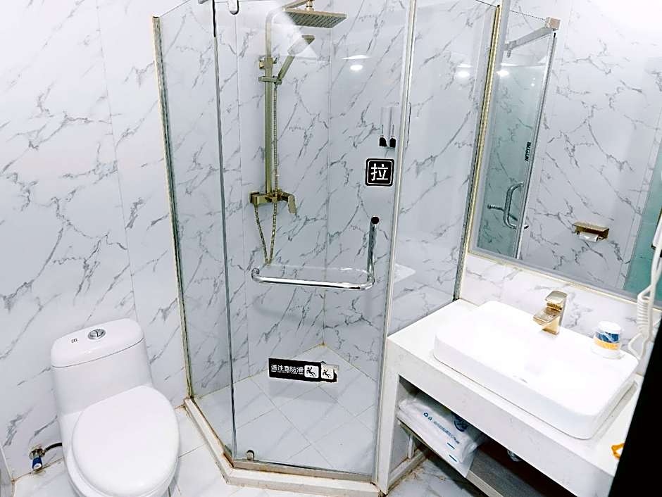 7 Days Inn Urumqi Altai Road Airport