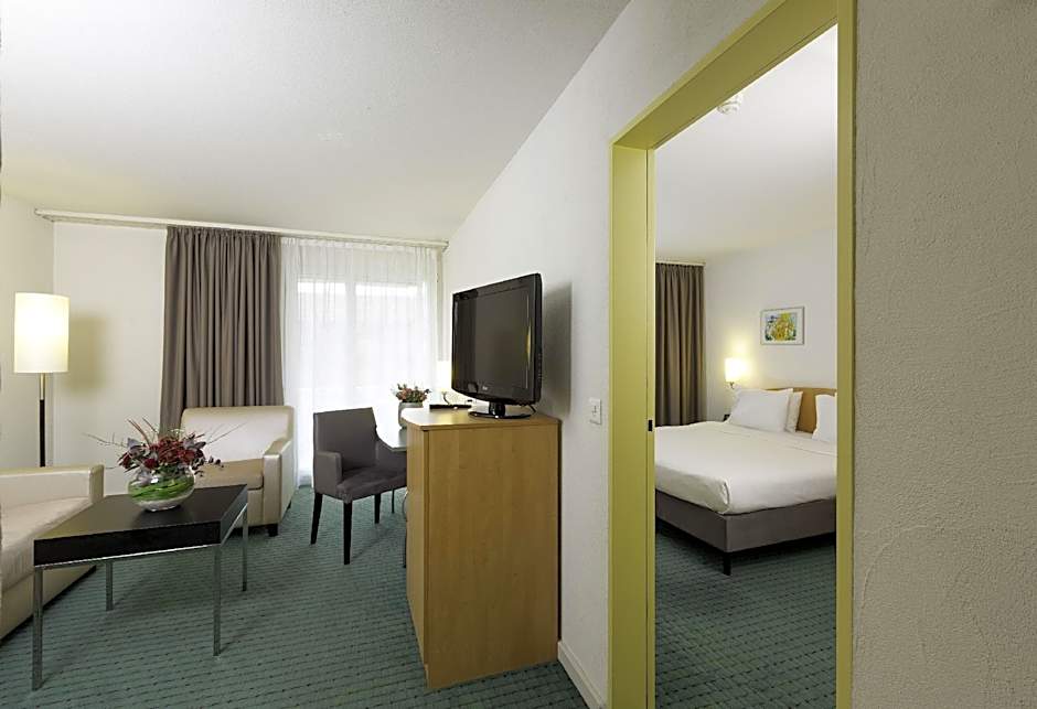Apart-Hotel Zurich Airport