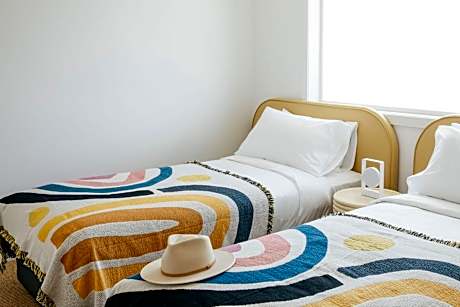 Three Bedroom Split Level Apartment