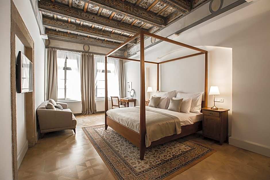 Hotel Nerudova 211