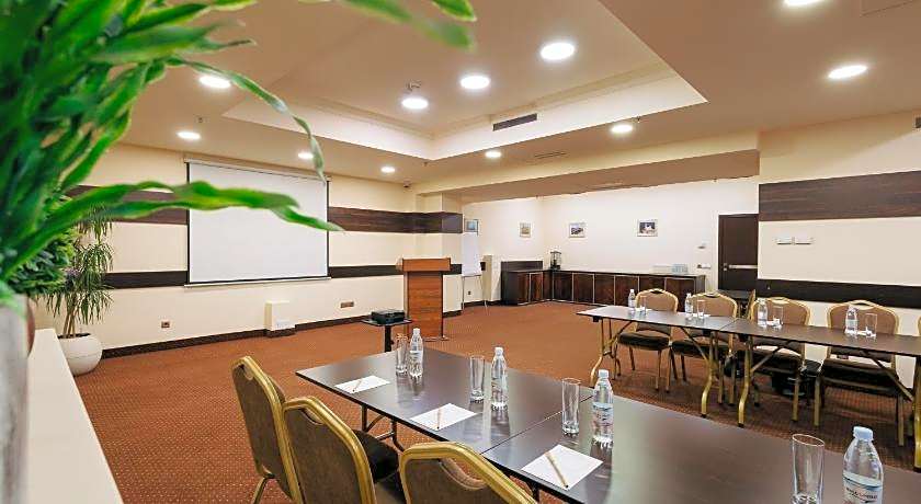Paris Hotel Yerevan