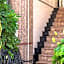 Queen Garden Hotel