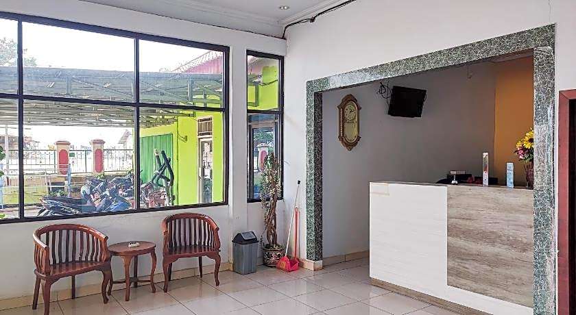 RedDoorz @ Hotel Bersaudara Bungo