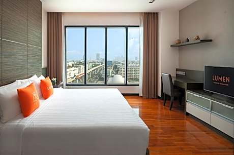 Lumen One Bedroom Suite