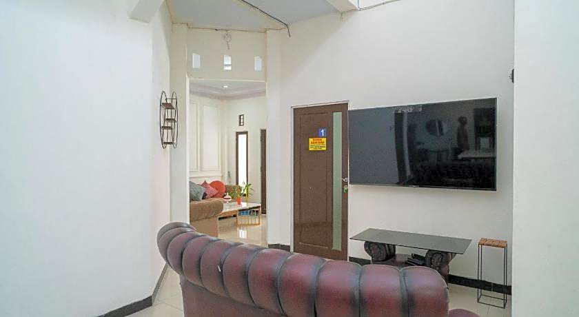 RedDoorz Syariah near Jalan A Yani KM 8 Citraland