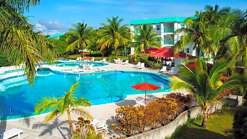 Best Western Grand Baymen Gardens