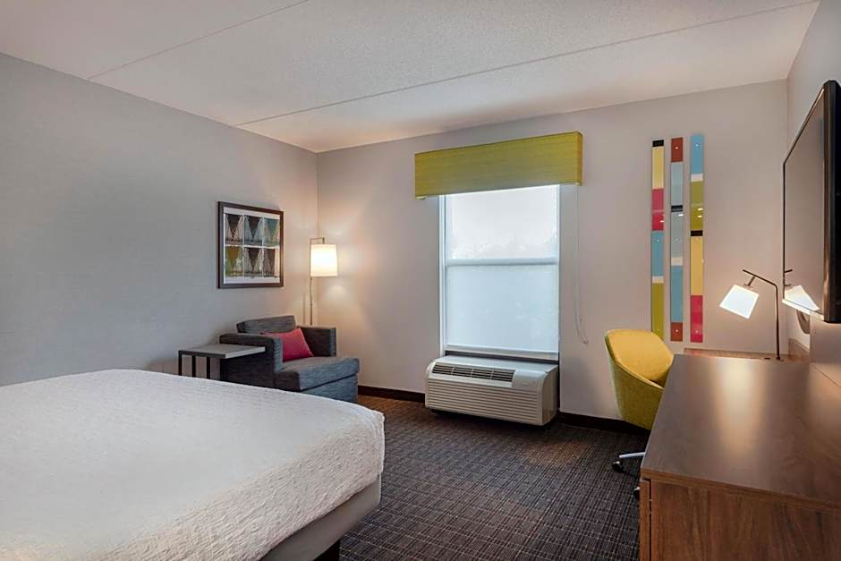 Hampton Inn By Hilton & Suites Burlington