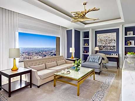 One Bedroom Suite Smoking