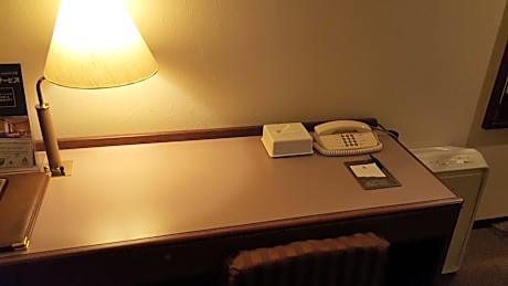 Single Room - Non-Smoking