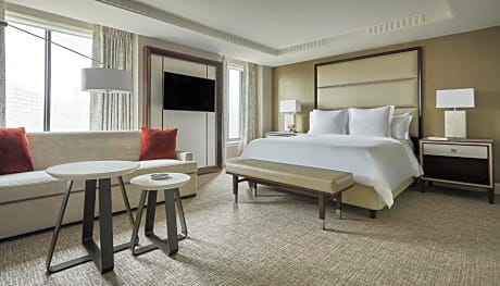 Premier Room with One King Bed