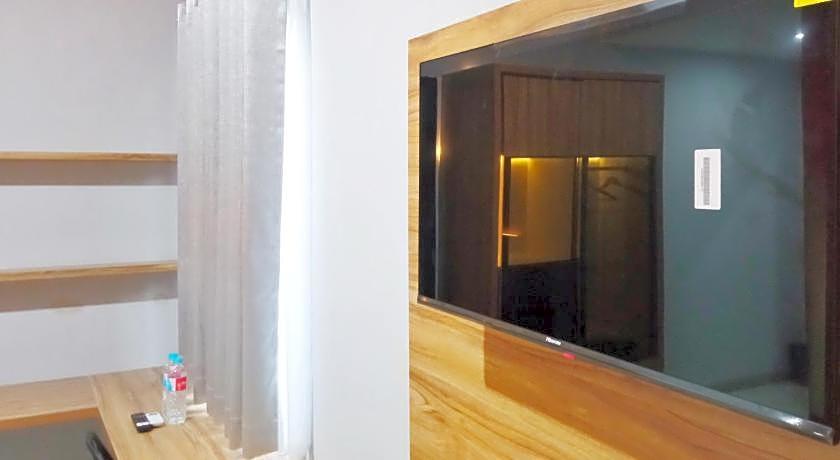 RedDoorz @ Hotel DPraya Pati