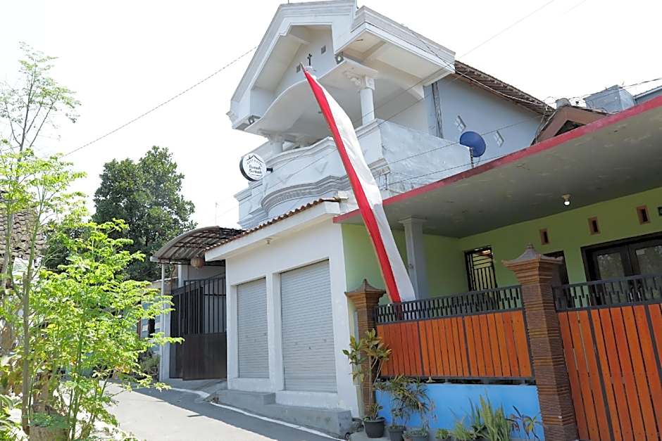 SPOT ON 93189 Rumah Berkah Syariah