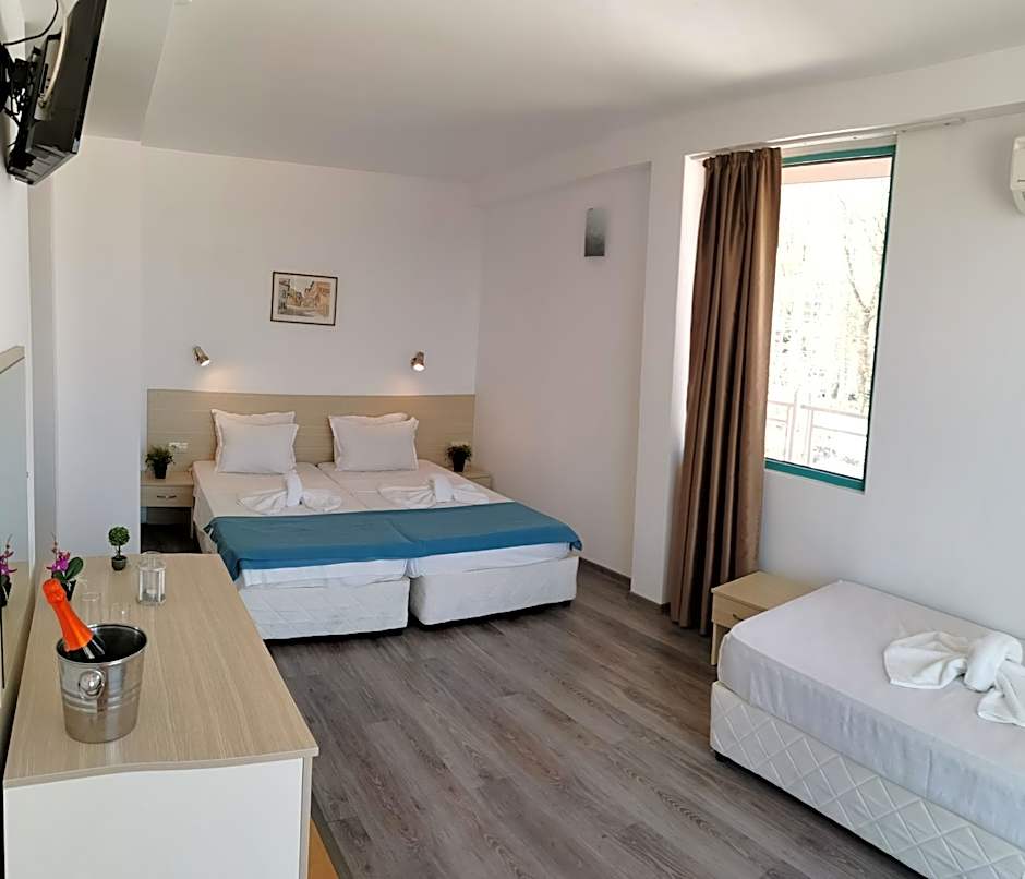 Largo Beach Hotel