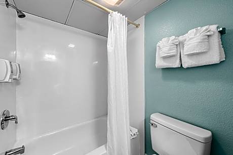 Queen Room with Sea View
