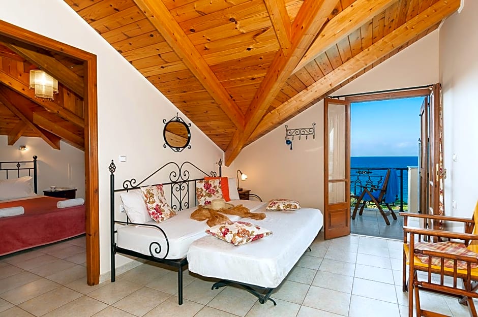 Kavos Psarou Studios & Apartments