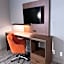 La Quinta Inn & Suites by Wyndham Chicago Gurnee