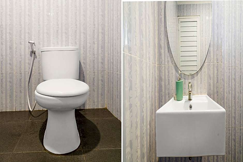 Capital O 1898 Louise Place