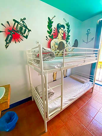 Bed in 4-Bed Mixed Dormitory Room