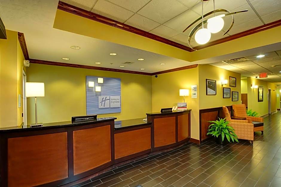 Holiday Inn Express Hotel & Suites Midwest City By IHG