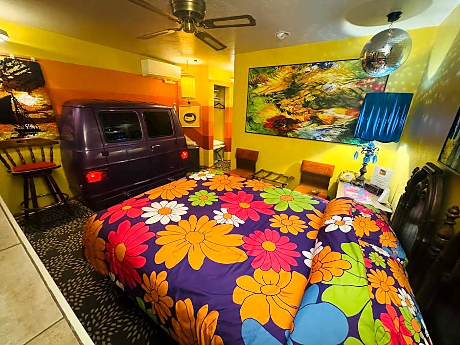 Itty Bitty Inn