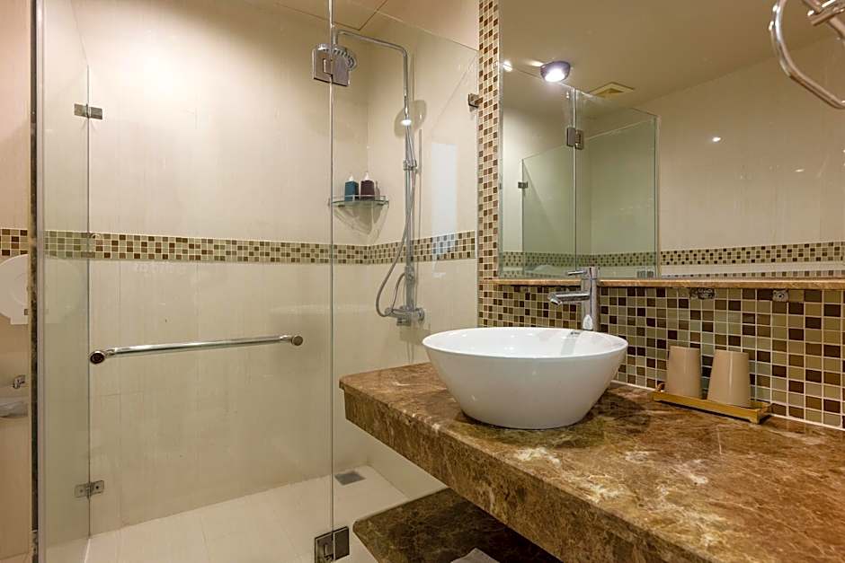 Vaia Hoi An Boutique Hotel