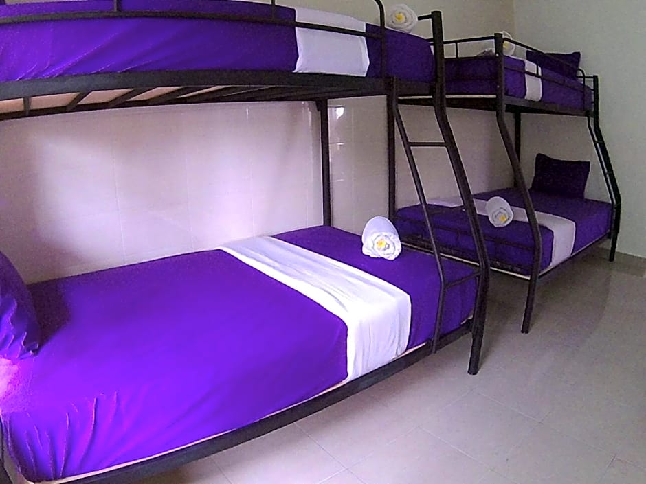24/7 Bed & Breakfast