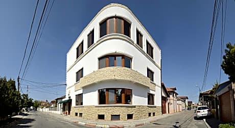 Villa Casafina Serviced Apartments