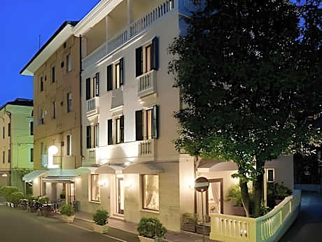 Parma E Oriente